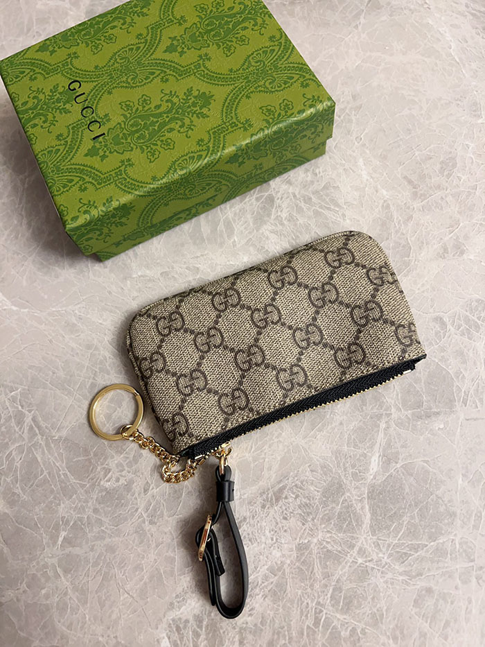 グッチ GGエンブレム キーケース 819113 FAD6L 9741 ベージュ&ブラック gucci キーケース アウトレット 価格 - 画像 (9)