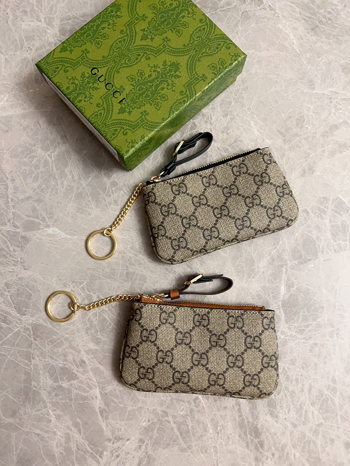 グッチ GGエンブレム キーケース 819113 FAD6L 9741 ベージュ&ブラック gucci キーケース アウトレット 価格 - 画像 (4)