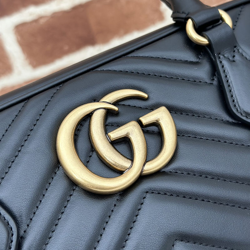 グッチ バッグ 未使用品 GUCCI GGマーモント ミディアム トップハンドルバッグ 795218 AABZB 1000 ブラック 2泊旅行 バッグ レディース 軽い おしゃれ - 画像 (6)