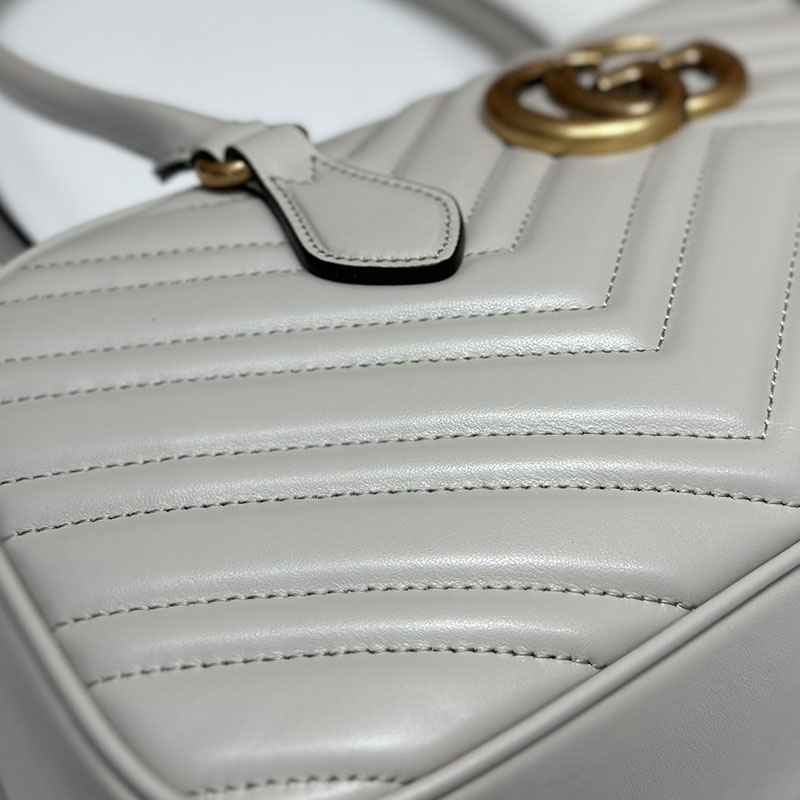 グッチ バッグ 未使用品 GUCCI GGマーモント ミディアム トップハンドルバッグ 795218 AABZB 1440 ライトグレー 2泊旅行 バッグ レディース 軽い おしゃれ - 画像 (5)