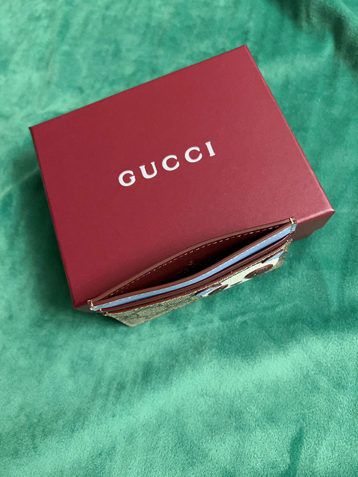 グッチ パンダ ディテール付き バイカラー GG カードケース 818769 FAEEO 8575 ベージュ&マルチカラー カードケース レディース 薄型 人気 - 画像 (6)