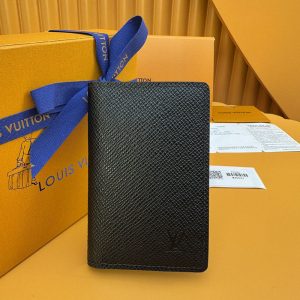 ヴィトン カードケース 財布代わり