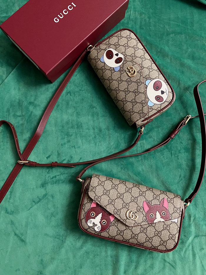 グッチ キャット ディテール付き GG ミニショルダーバッグ 818764 FAEEP 8575 ベージュ&マルチカラー ゴールド金具 ショルダーバッグ 小さめ おしゃれ - 画像 (3)