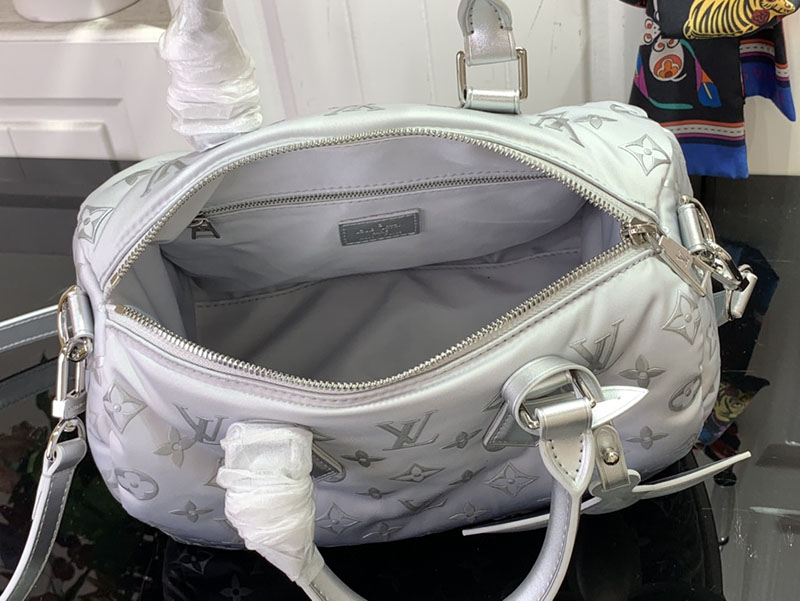 ルイヴィトン スピーディ・バンドリエール 25 フロスト M11848 モノグラム シルバー金具 キーポル バンド リエール 25 口コミ - 画像 (4)