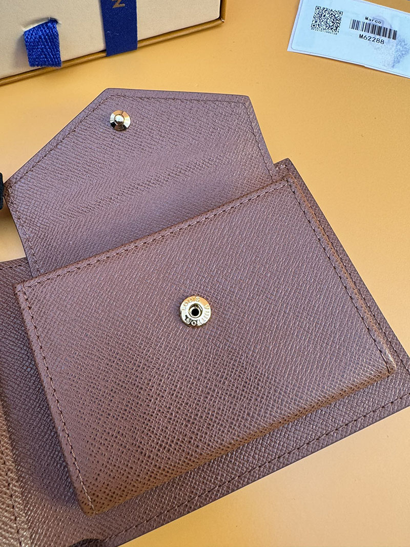 並行輸入品 ルイヴィトン ポルトフォイユ・マルコ NM M62288 RFID モノグラム ブラウン 財布 メンズ 二つ折り 小銭入れあり - 画像 (4)