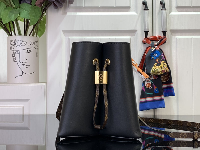ルイヴィトン バケツバッグ 新品