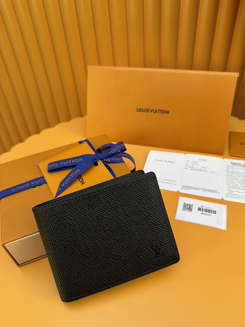 並行輸入品 ルイヴィトン ポルトフォイユ・ミュルティプル M30531 RFID タイガ・レザー ブラック 財布 メンズ 二つ折り 小銭入れあり - 画像 (9)