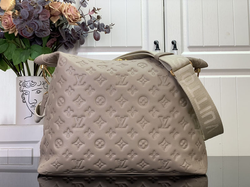 ルイヴィトン Coussin Hobo MM トゥルトレール M13843 モノグラム ゴールド金具 ルイヴィトン ロウキーホーボー 口コミ - 画像 (8)