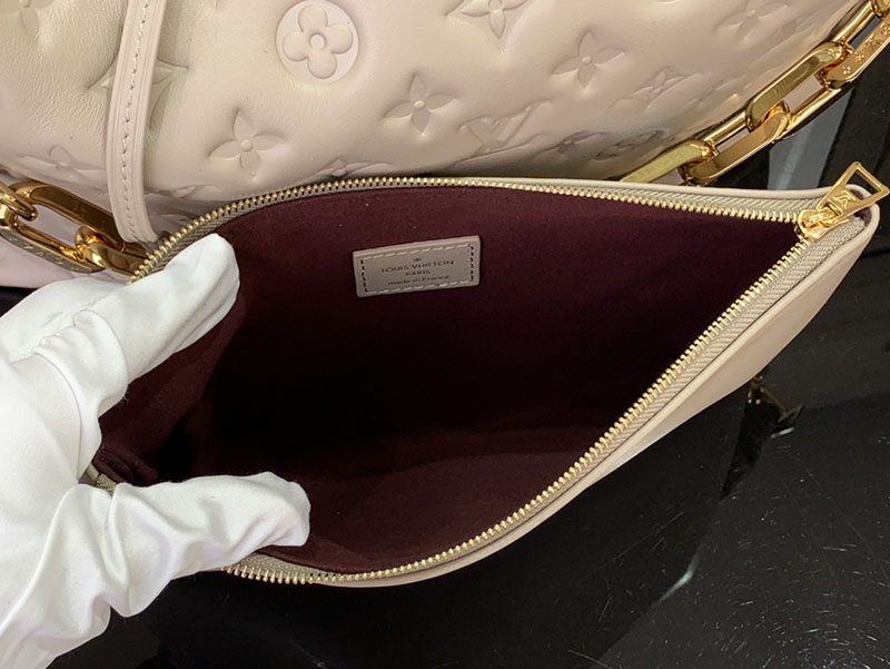 ルイヴィトン Coussin Hobo MM トゥルトレール M13843 モノグラム ゴールド金具 ルイヴィトン ロウキーホーボー 口コミ - 画像 (4)