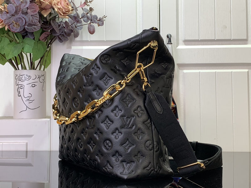 ルイヴィトン Coussin Hobo MM ブラック M12068 モノグラム ゴールド金具 ルイヴィトン ロウキーホーボー 口コミ - 画像 (9)