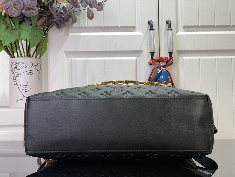 ルイヴィトン Coussin Hobo MM ブラック M12068 モノグラム ゴールド金具 ルイヴィトン ロウキーホーボー 口コミ - 画像 (7)