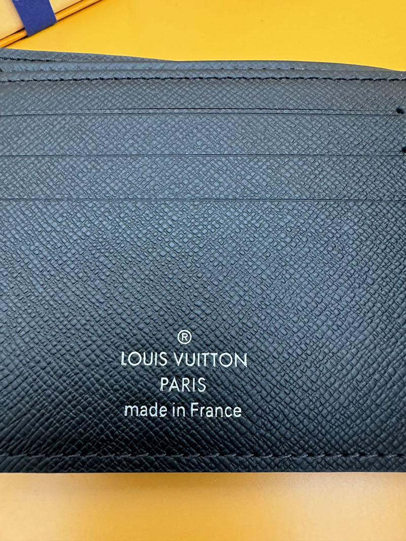 並行輸入品 ルイヴィトン ポルトフォイユ・ミュルティプル M61695 RFID モノグラム ブラック/グレー 財布 メンズ 二つ折り 小銭入れあり - 画像 (3)