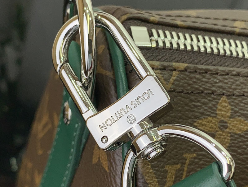 ルイヴィトン キーポル・バンドリエール 35 ボルネオ グリーン M12765 モノグラム シルバー金具 キーポル35 使い勝手 - 画像 (5)