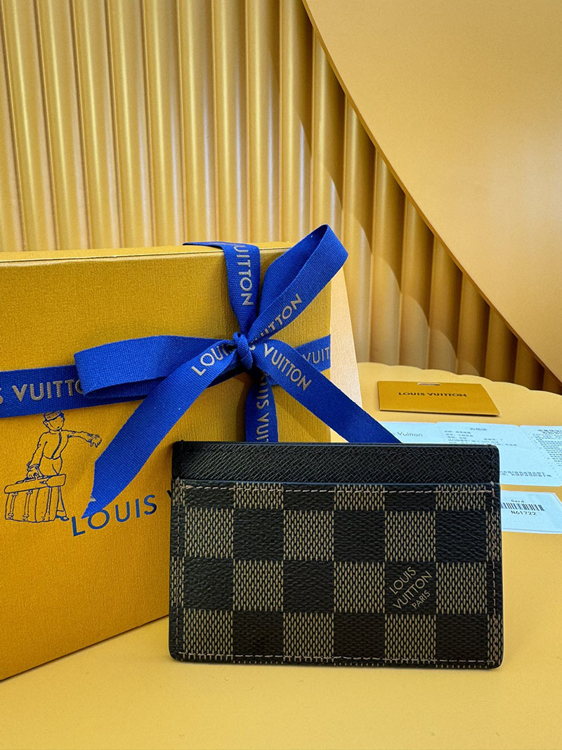 lv カードケース 薄型 人気