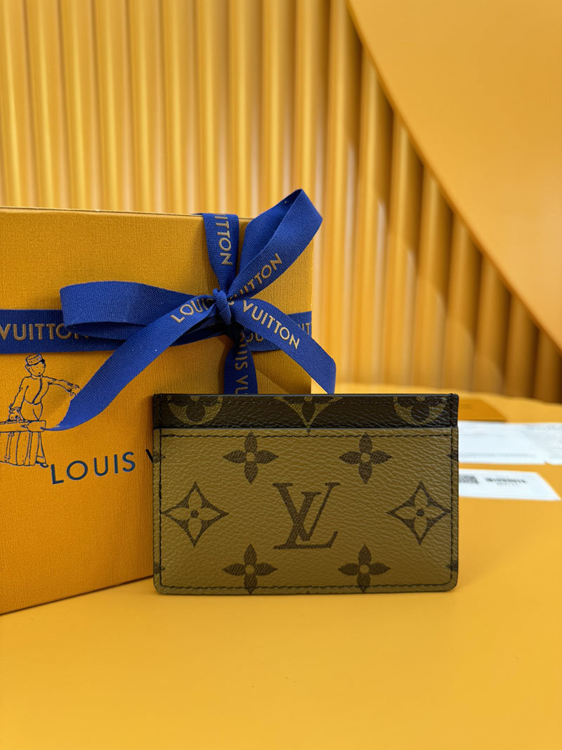lv カードケース 薄型 人気