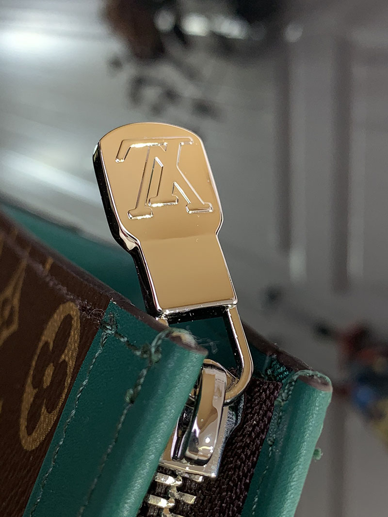 ルイヴィトン ポシェット・ヴォワヤージュ MM ボルネオ グリーン M12816 モノグラム シルバー金具 クラッチバッグ メンズ 人気 - 画像 (5)