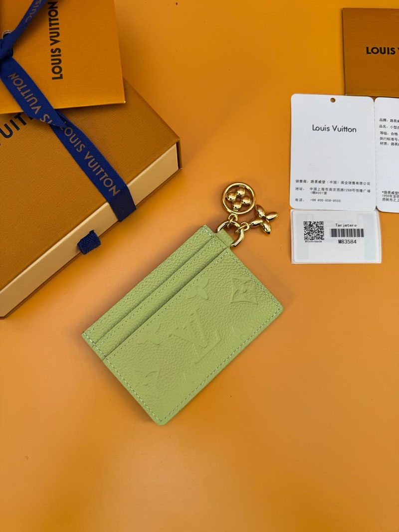 並行輸入品 ルイヴィトン アンプラント ポルト カルト・LV チャーム M83584 RFID モノグラム ジェイド グリーン ヴィトン カードケース 使い方 - 画像 (8)