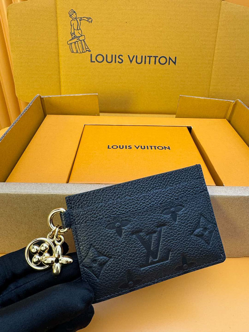 並行輸入品 ルイヴィトン カードケース ポルト カルト・LV チャーム M82132 RFID モノグラム ブラック ヴィトン カードケース 使い方 - 画像 (4)
