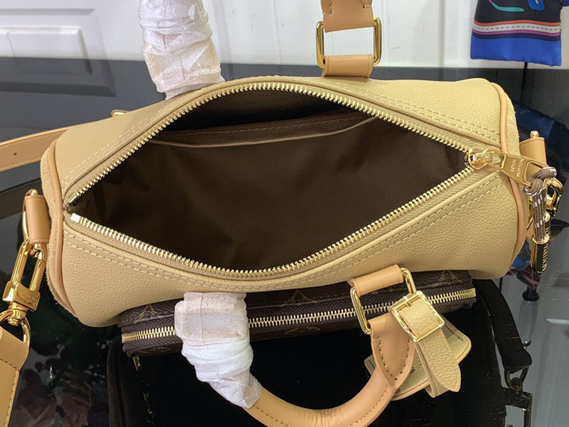 ルイヴィトン キーポル・バンドリエール 25 ベージュ M12627 レザー ゴールド金具 キーポル バンドリエール 25 女性 - 画像 (3)
