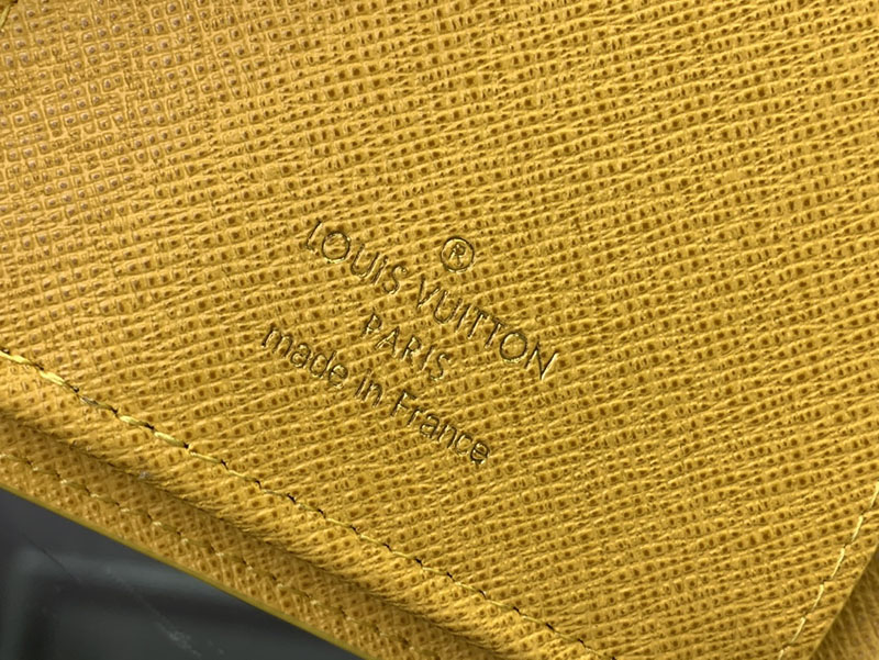 ルイヴィトン ポルトフォイユ・ブラザ NM イエロー M12656 モノグラム ルイヴィトン 財布 メンズ 二つ折り 小銭入れあり - 画像 (3)