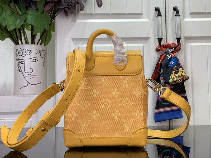 ルイヴィトン ナノ・スティーマー イエロー M12655 モノグラム ゴールド金具 芸能人 愛用 ブランドバッグ メンズ - 画像 (8)