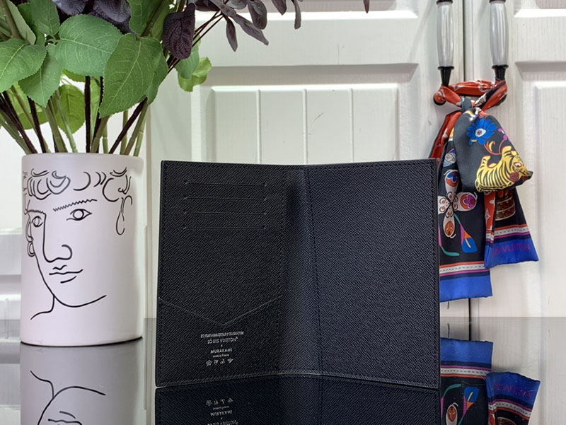 村上隆 ルイヴィトン LV × TM パスポートカバー クーヴェルテュール・パスポール NM マルチカラー M13414 モノグラム ルイヴィトン 村上隆 2025 財布 - 画像 (2)
