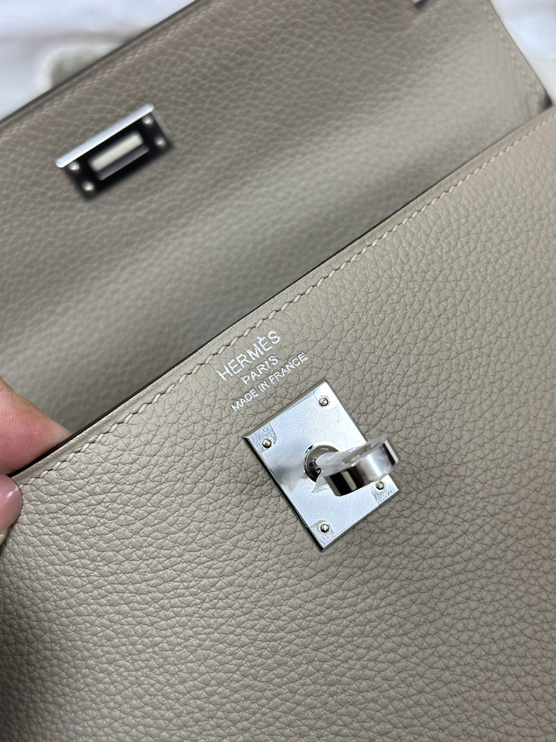 人気色 H品 エルメス ケリー25 内縫い トゥルティールグレー トゴ シルバー金具 2517767 ケリー 外縫い 内縫い 人気 - 画像 (3)