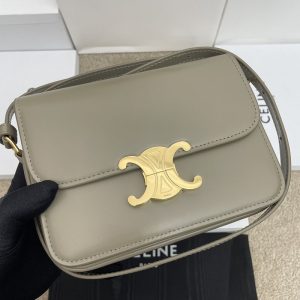 セリーヌ ショルダーバッグ 人気