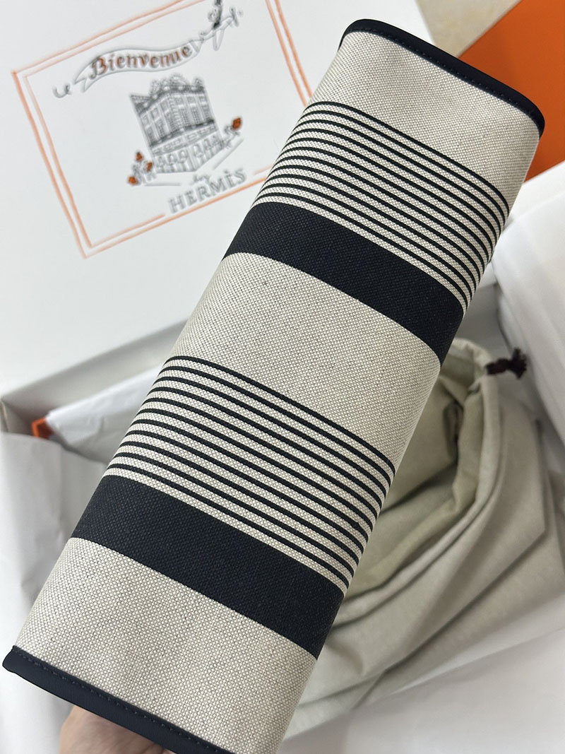 人気色 H品 エルメス エールバッグジップ 31 PM 黒 ブラック/グレー トワルアッシュ シルバー金具 2517792 エールバッグジップ 定価 - 画像 (6)