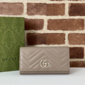 グッチ ダブルgウォレット 使い勝手