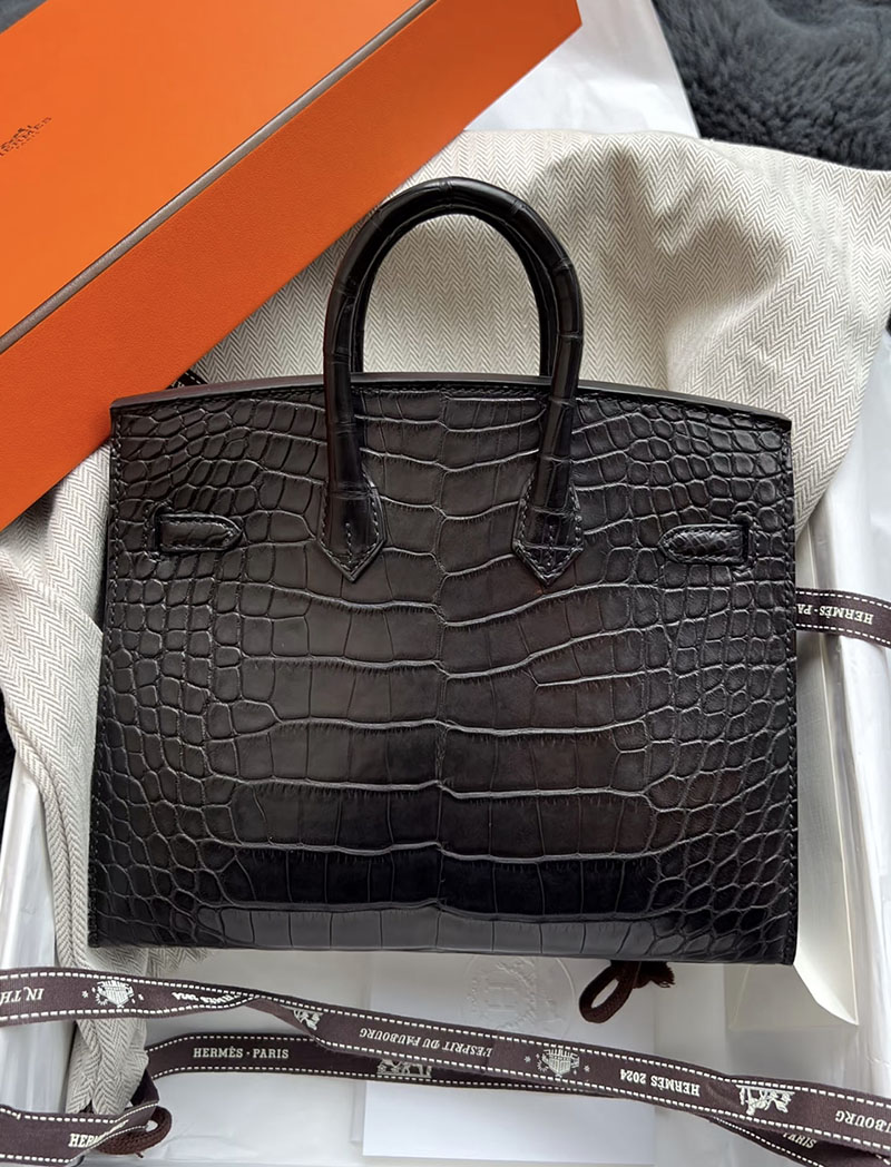 人気色 H品 エルメス バーキン20 セリエ 黒 ブラック クロコダイル アリゲーターマット ゴールド金具 2517795 バーキン20 定価 - 画像 (8)