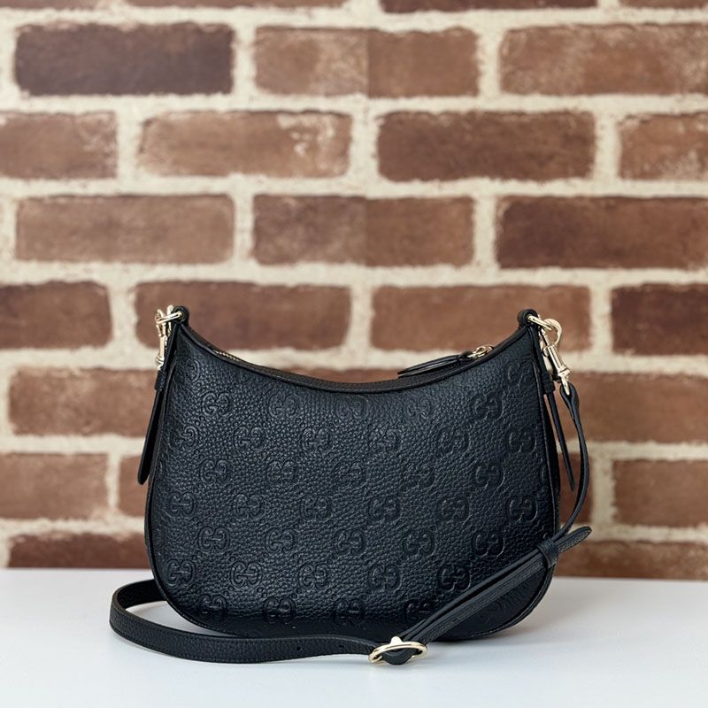グッチ バッグ 人気 GUCCI GGエンブレム スモール ショルダーバッグ 815409 AAEEM 1000 ブラック グッチ ショルダーバッグ人気 - 画像 (5)