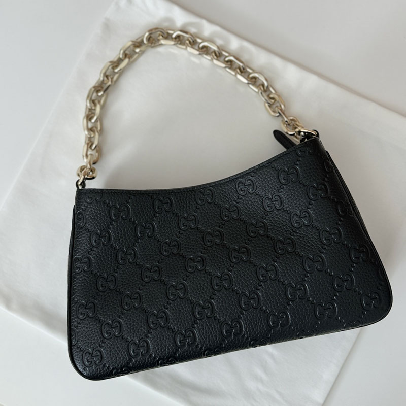 グッチ バッグ 人気 GUCCI GG EMBLEM SMALL SHOULDER BAG 815263 AAEEM 1000 ブラック グッチ ショルダーバッグ人気 - 画像 (6)