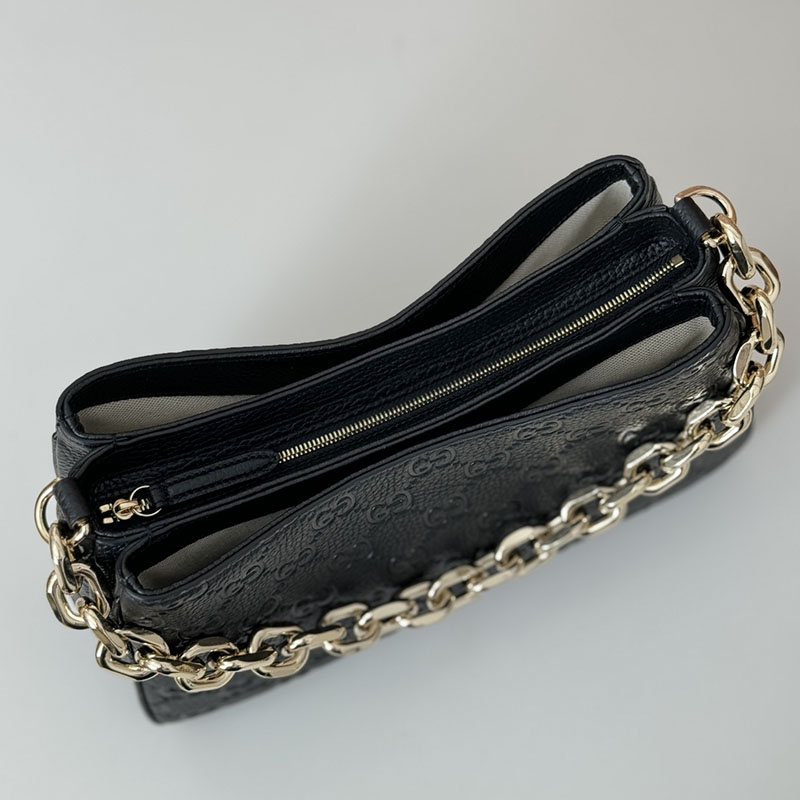グッチ バッグ 人気 GUCCI GG EMBLEM SMALL SHOULDER BAG 815263 AAEEM 1000 ブラック グッチ ショルダーバッグ人気 - 画像 (3)