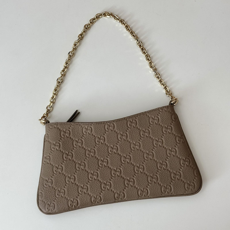 グッチ バッグ 人気 GUCCI GGエンブレム ミディアム ショルダーバッグ 815277 AAEEM 1523 トープ ショルダーポーチ レディース 人気 - 画像 (4)