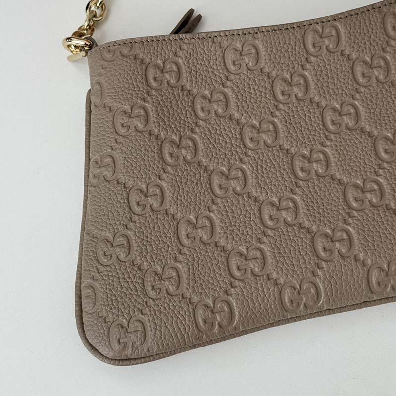 グッチ バッグ 人気 GUCCI GGエンブレム ミディアム ショルダーバッグ 815277 AAEEM 1523 トープ ショルダーポーチ レディース 人気 - 画像 (3)
