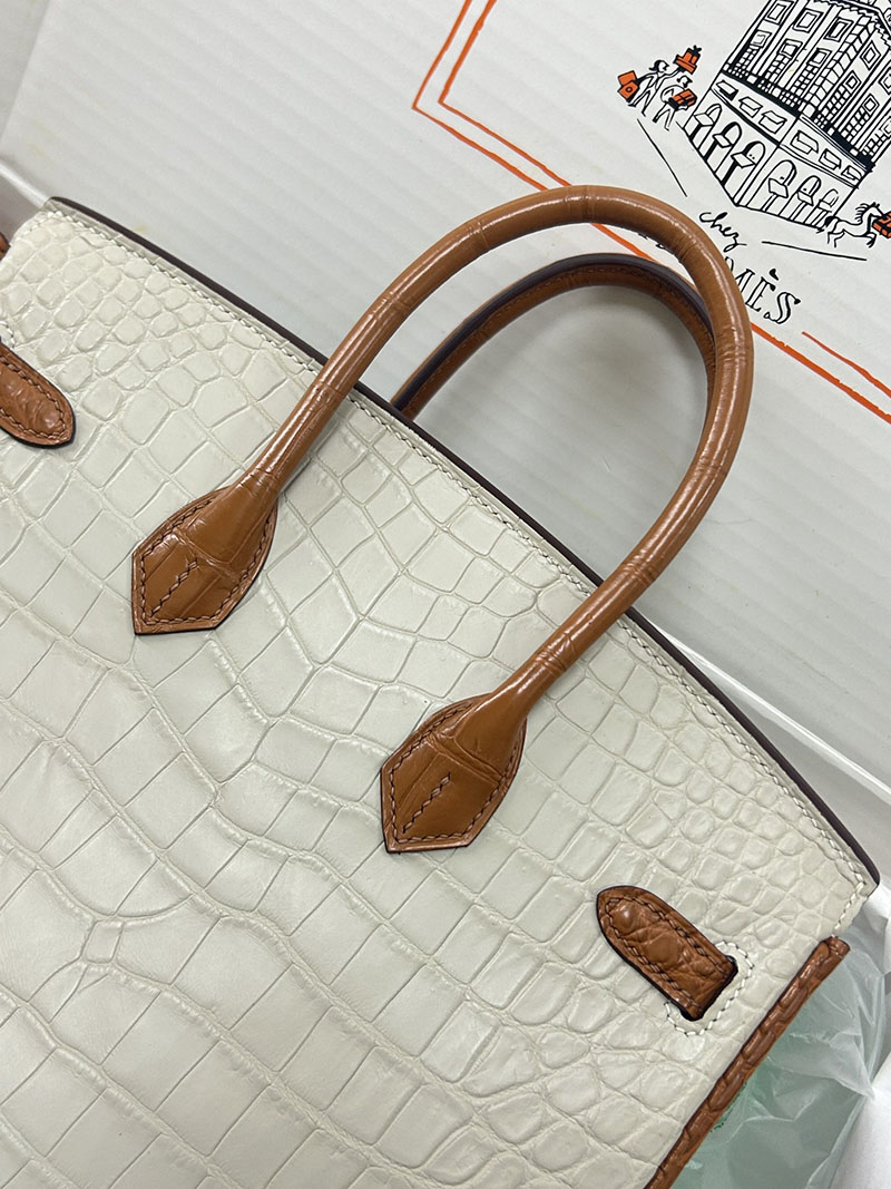 人気色 H品 エルメス バーキン25 パーソナル クレ/ゴールド クロコダイル アリゲーターマット シルバー金具 2517844 バーキン25 クロコ 定価 - 画像 (7)