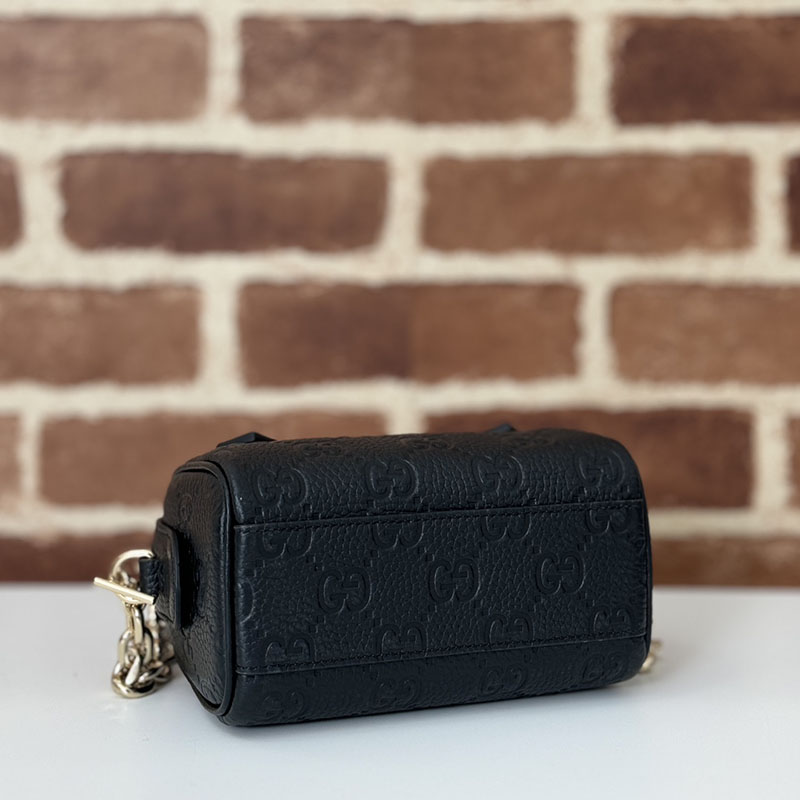 グッチ バッグ 人気 GUCCI GGエンブレム スーパーミニ トップハンドルバッグ 815256 AAEEM 1000 ブラック グッチ ボストンバッグ ミニ - 画像 (4)