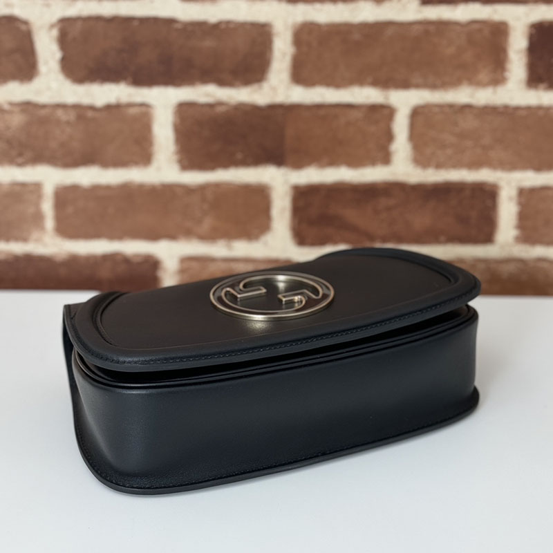 グッチ バッグ 人気 GUCCI ブロンディ スモール ショルダーバッグ 815715 AAEEX 1000 ブラック グッチ ブロンディ ショルダーバッグ - 画像 (7)