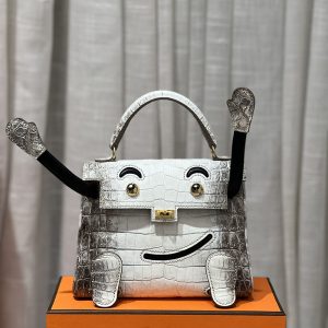 ケリードール バッグ 定価