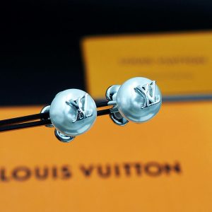 ルイヴィトン ピアス パール