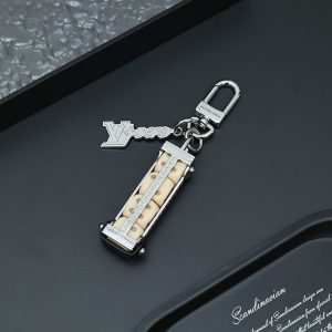 ルイヴィトン キーリング 安い