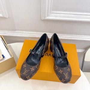 バレエシューズ ヒール ストラップ