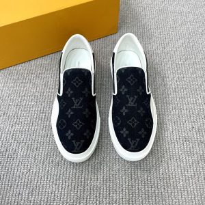 アウトドアスニーカーおしゃれ