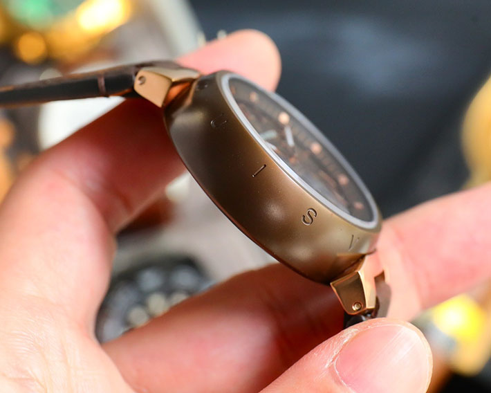 最高級ルイヴィトンスーパーコピー ルイヴィトン時計コピー Tambour MM Monogram タンブール MM モノグラム QA138Z - 画像 (6)