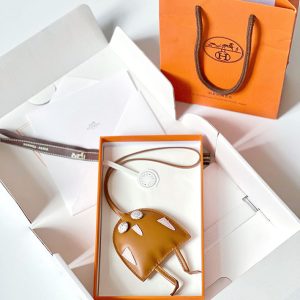 エルメス バッグチャーム 人気