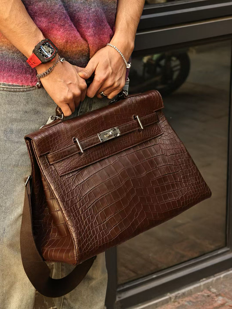 エルメス メンズ バッグ 人気 HERMES ケリー 42cm 内縫い アバンヌ クロコダイル アリゲーターマット シルバー金具 2519453 - 画像 (8)