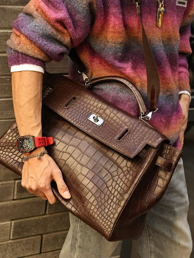 エルメス メンズ バッグ 人気 HERMES ケリー 42cm 内縫い アバンヌ クロコダイル アリゲーターマット シルバー金具 2519453 - 画像 (2)
