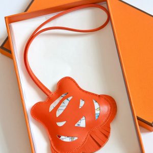 エルメス チャーム 定価