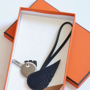 ケリーチャーム 定価